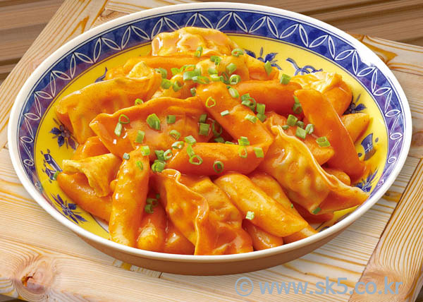 만두떡볶이